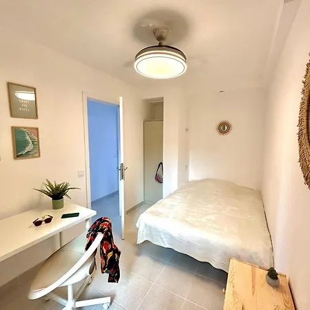 Apartment Sunny Terraced Flat In Center *