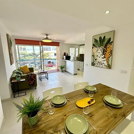 Sunny Terraced Flat In Center Apartment Corralejo