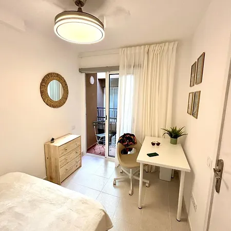 Apartment Sunny Terraced Flat In Center *