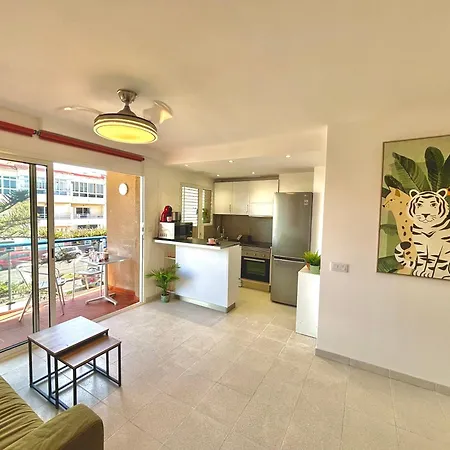 Sunny Terraced Flat In Center Apartment Corralejo