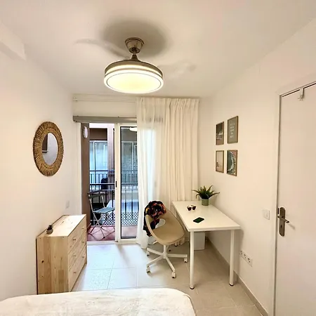 Sunny Terraced Flat In Center * 코라레호